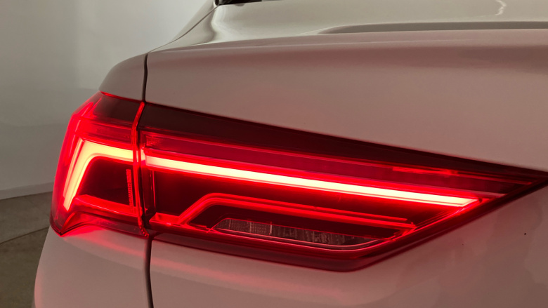 Audi Q3 40 TDI 200 Quattro S Line 5dr S Tronic Diesel Estate